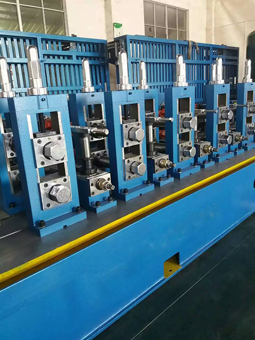 焊管設(shè)備生產(chǎn)廠如何選擇